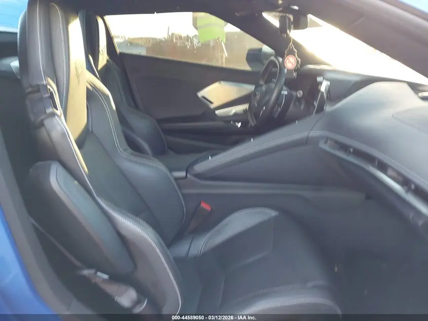 2021 CHEVROLET CORVETTE STINGRAY RWD  2LT