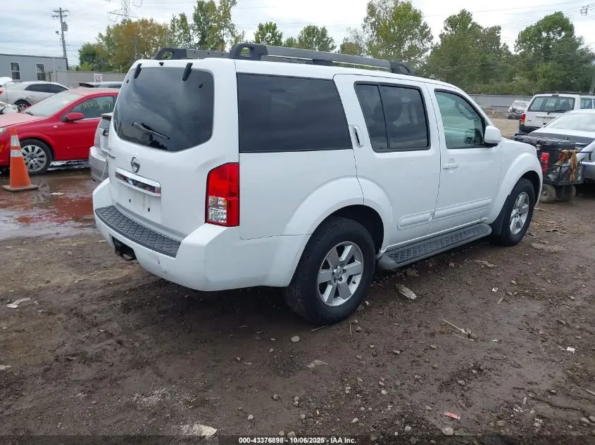 2012 NISSAN PATHFINDER SV