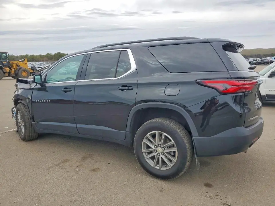 2023 CHEVROLET TRAVERSE LT  