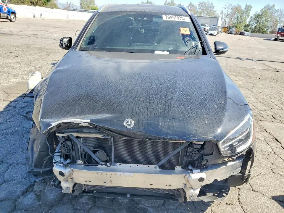 2022 MERCEDES-BENZ GLC 300  