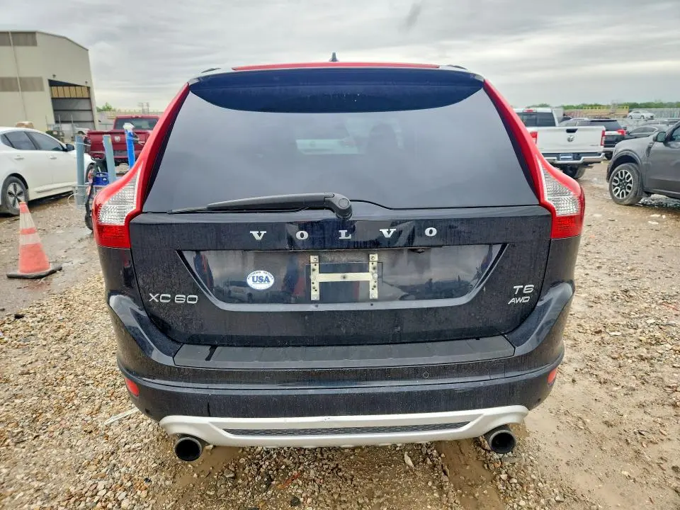 2011 VOLVO XC60 T6  
