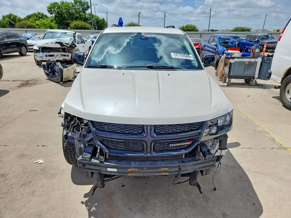2019 DODGE JOURNEY SE  