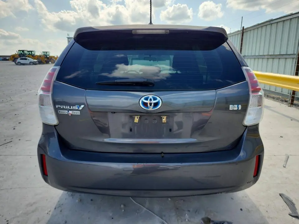 2015 TOYOTA PRIUS V TWO  