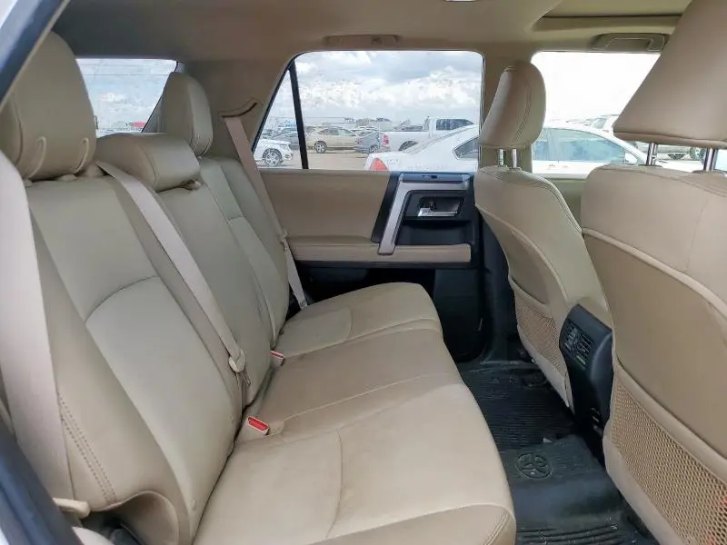 2016 TOYOTA 4RUNNER SR5  