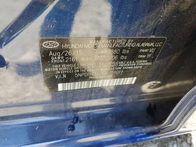 2016 HYUNDAI ELANTRA SE  