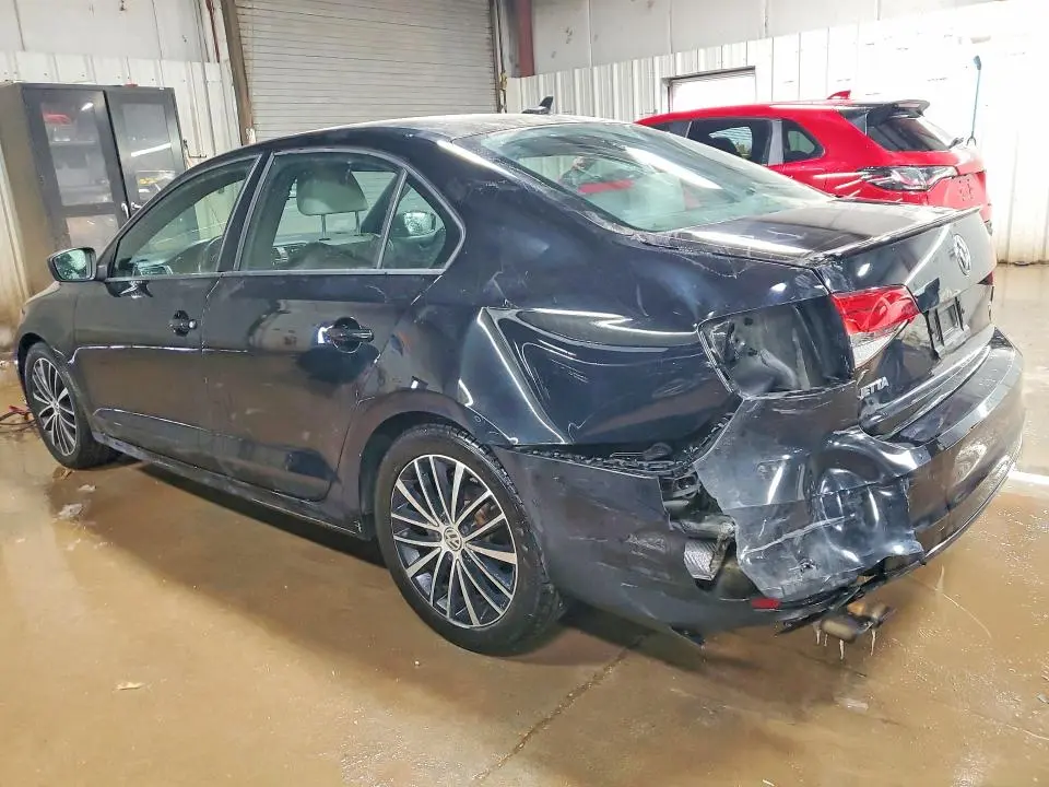 2015 VOLKSWAGEN JETTA SE  