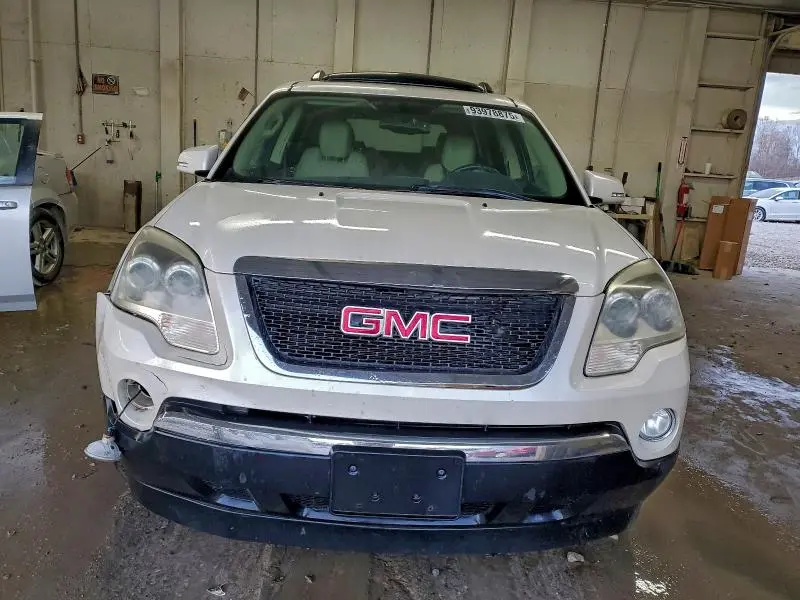 2011 GMC ACADIA SLT-2  