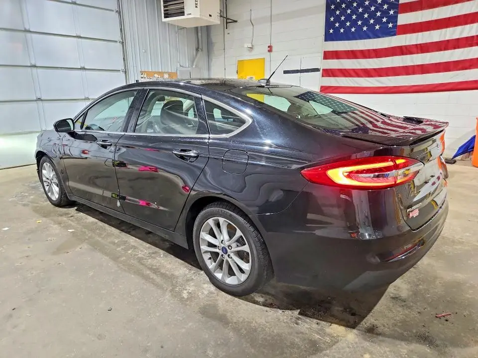 2019 FORD FUSION TITANIUM  