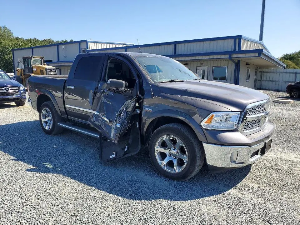 2018 RAM 1500 LARAMIE  