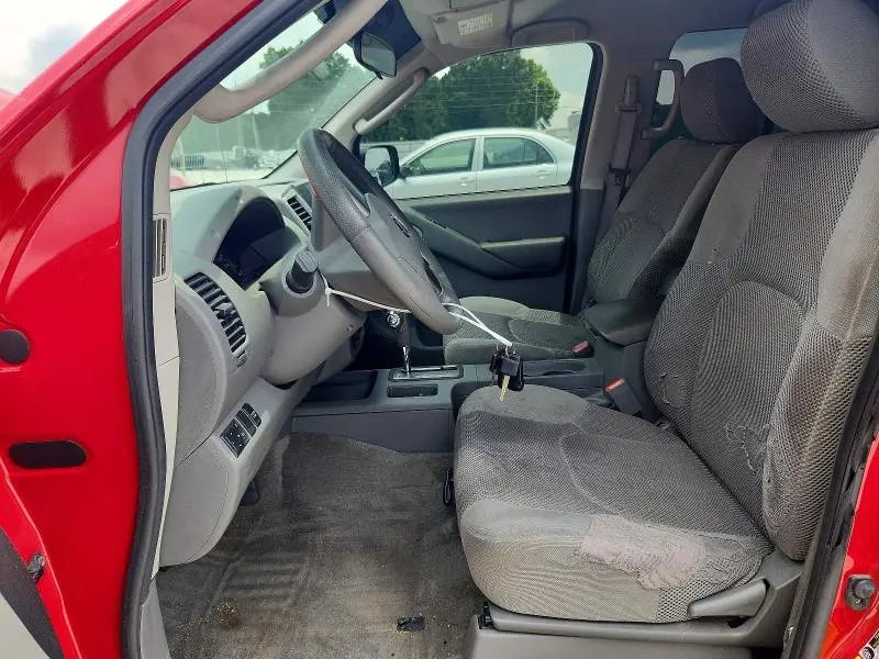 2010 NISSAN FRONTIER   