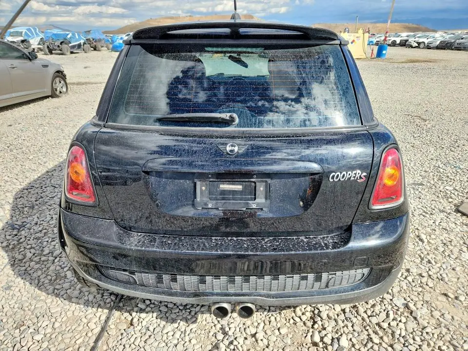 2010 MINI COOPER S  