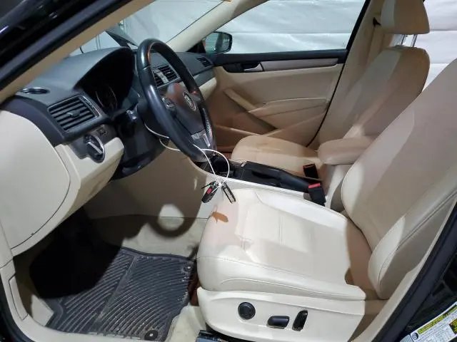 2015 VOLKSWAGEN PASSAT S  