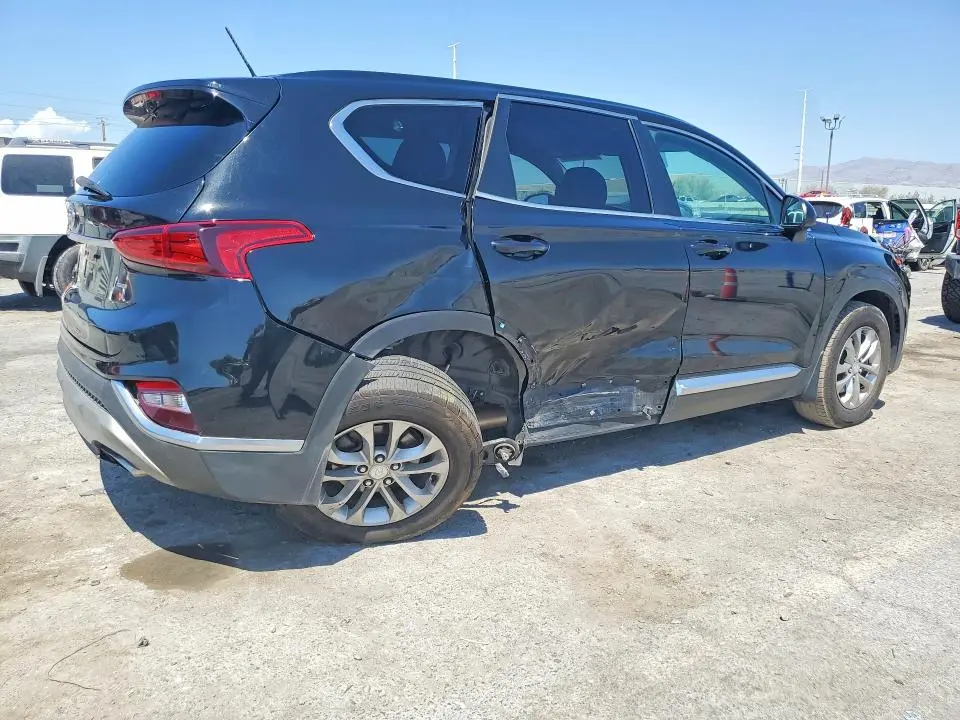 2020 HYUNDAI SANTA FE SE  