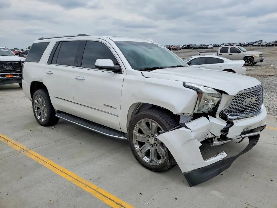 2017 GMC YUKON DENALI  