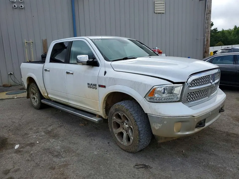 2016 RAM 1500 LARAMIE  