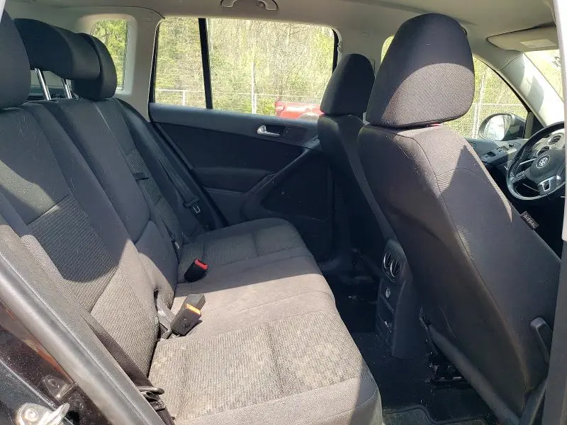 2015 VOLKSWAGEN TIGUAN S  