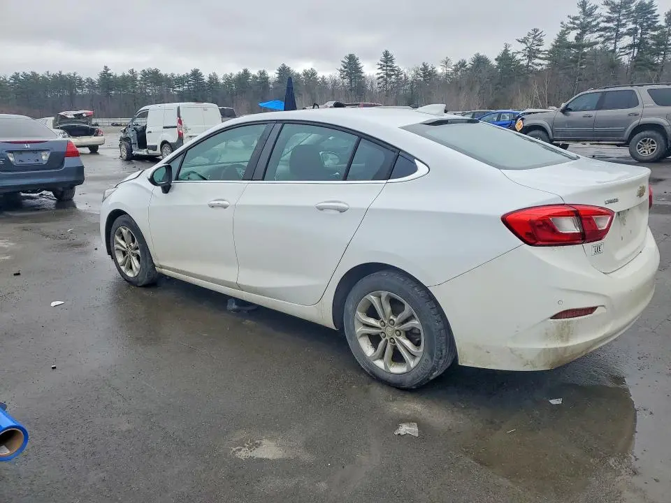 2019 CHEVROLET CRUZE LT  
