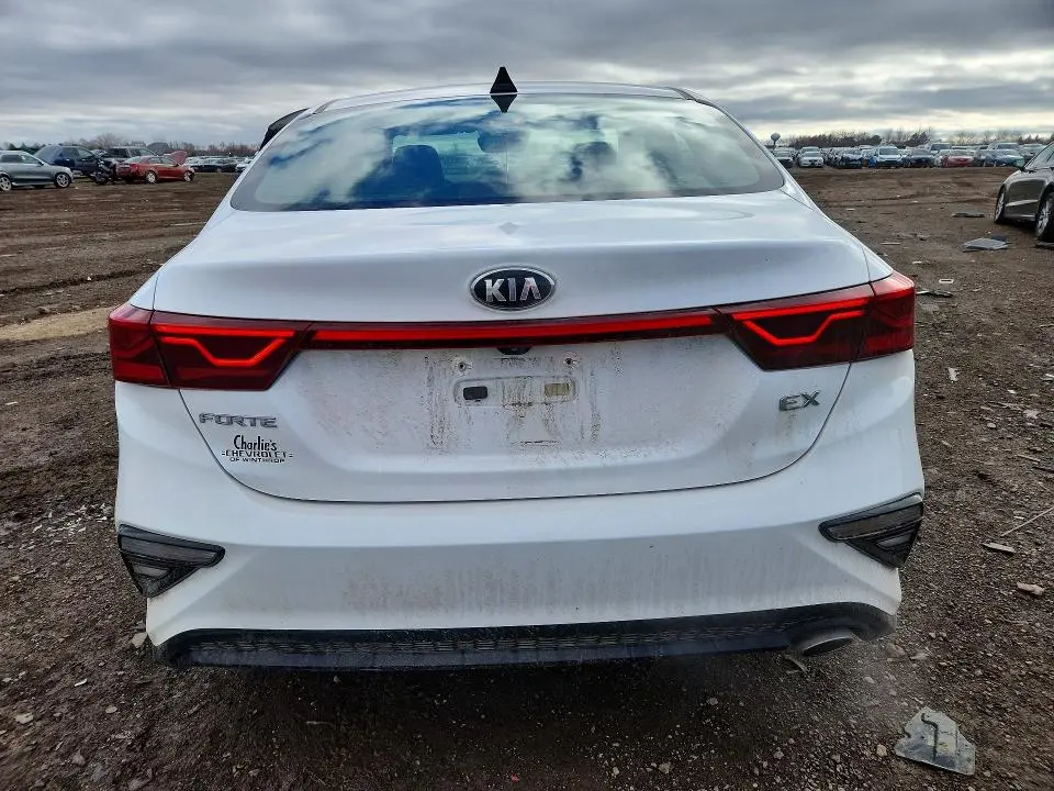 2019 KIA FORTE EX  