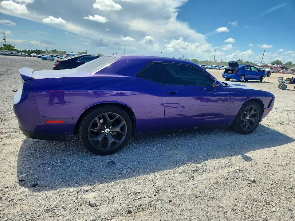 2018 DODGE CHALLENGER SXT  