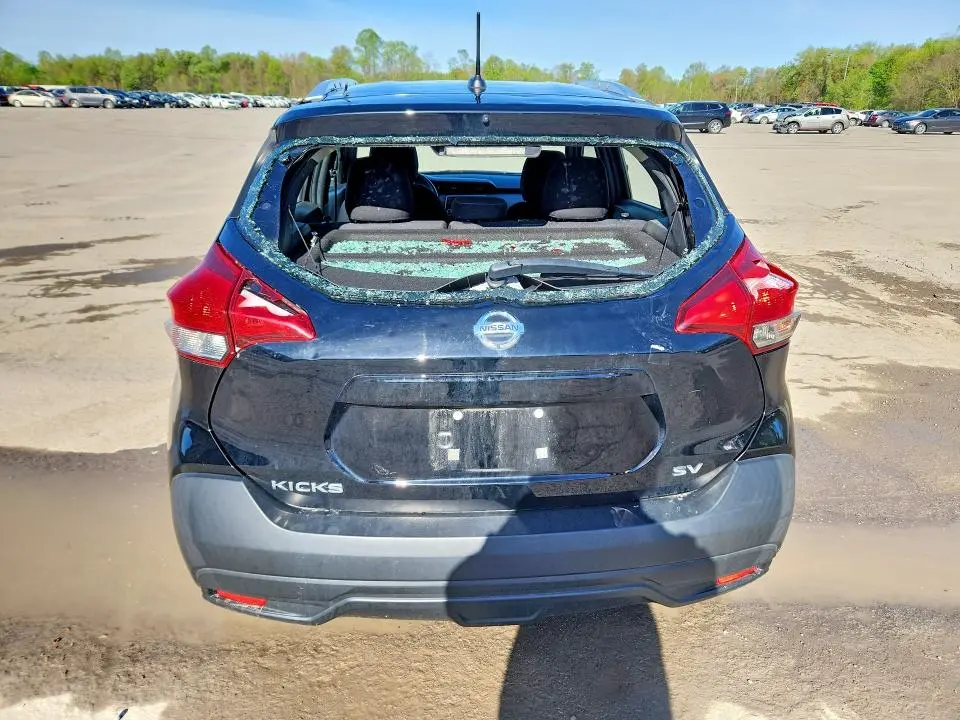 2019 NISSAN KICKS SV  