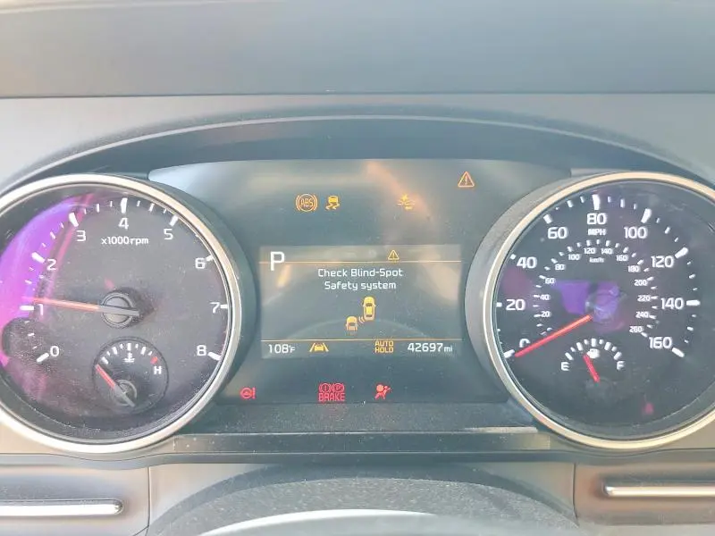 2023 KIA CARNIVAL LX  
