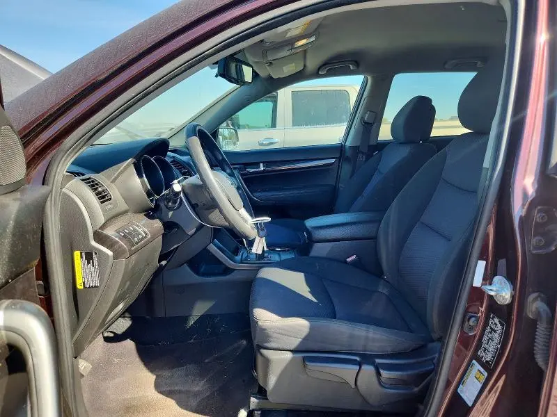 2011 KIA SORENTO LX  