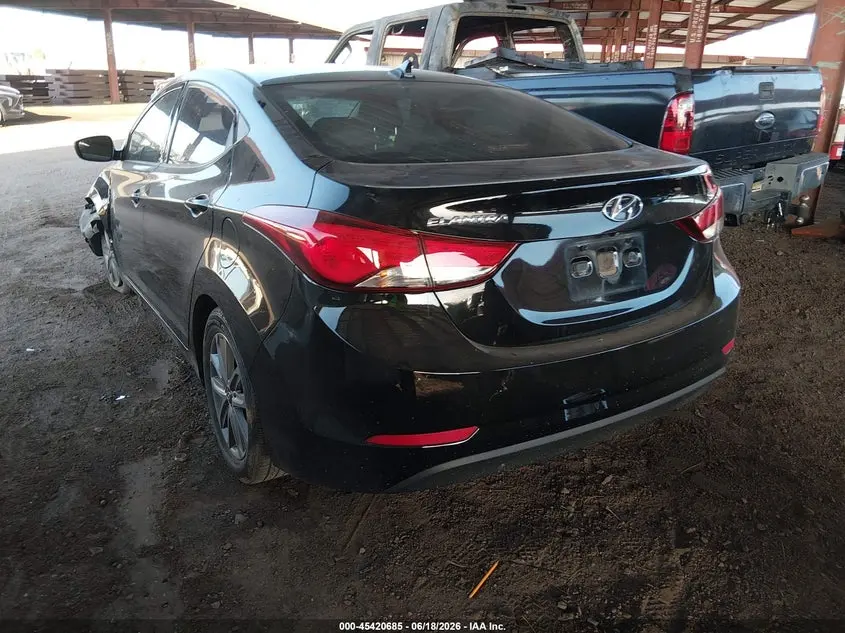 2014 HYUNDAI ELANTRA SE