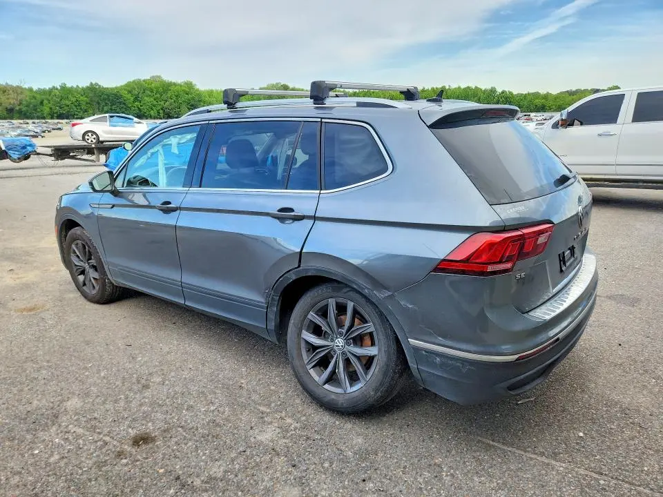 2022 VOLKSWAGEN TIGUAN SE  