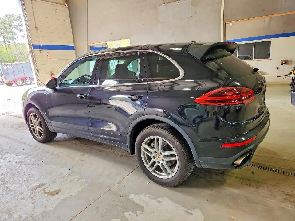 2016 PORSCHE CAYENNE   