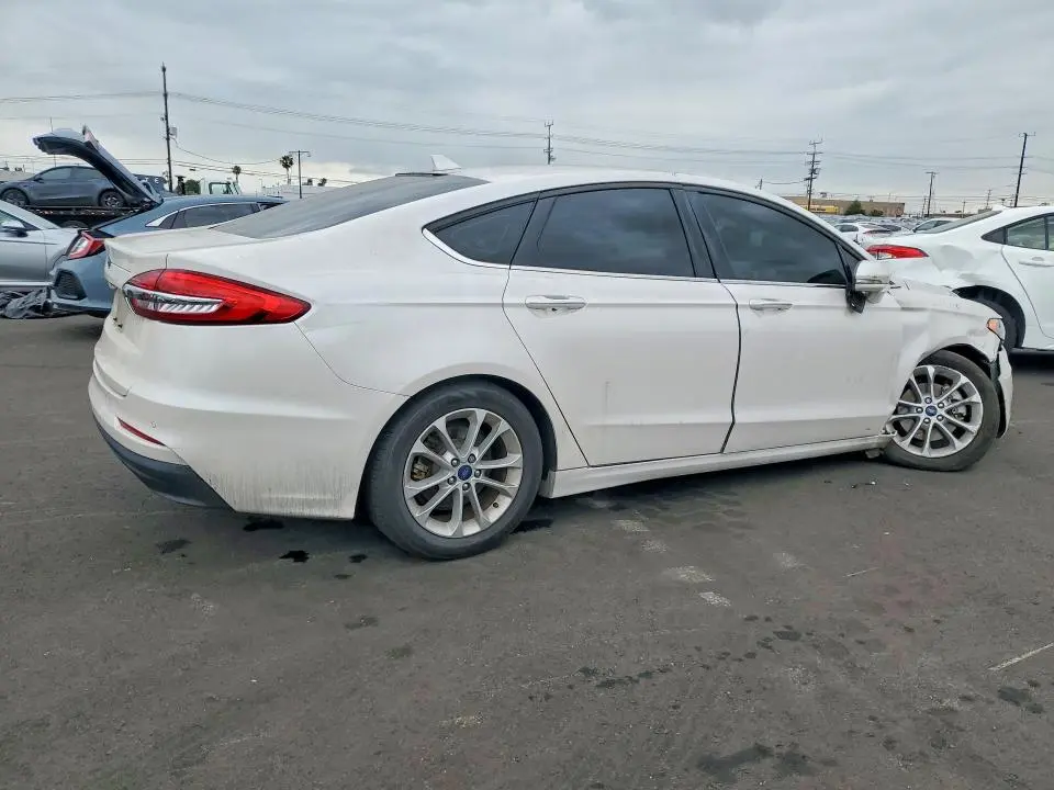 2020 FORD FUSION SEL  