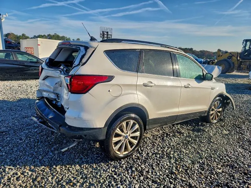 2019 FORD ESCAPE SEL  