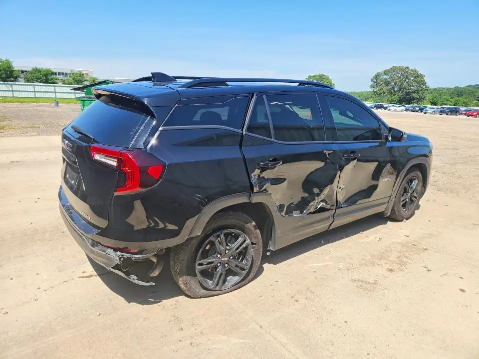 2023 GMC TERRAIN AT4  