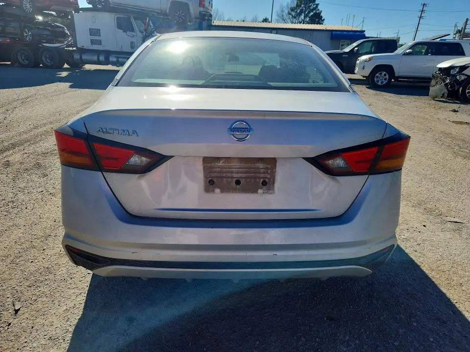 2021 NISSAN ALTIMA S  