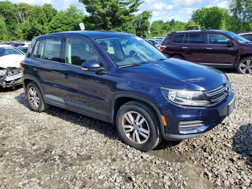 2013 VOLKSWAGEN TIGUAN   