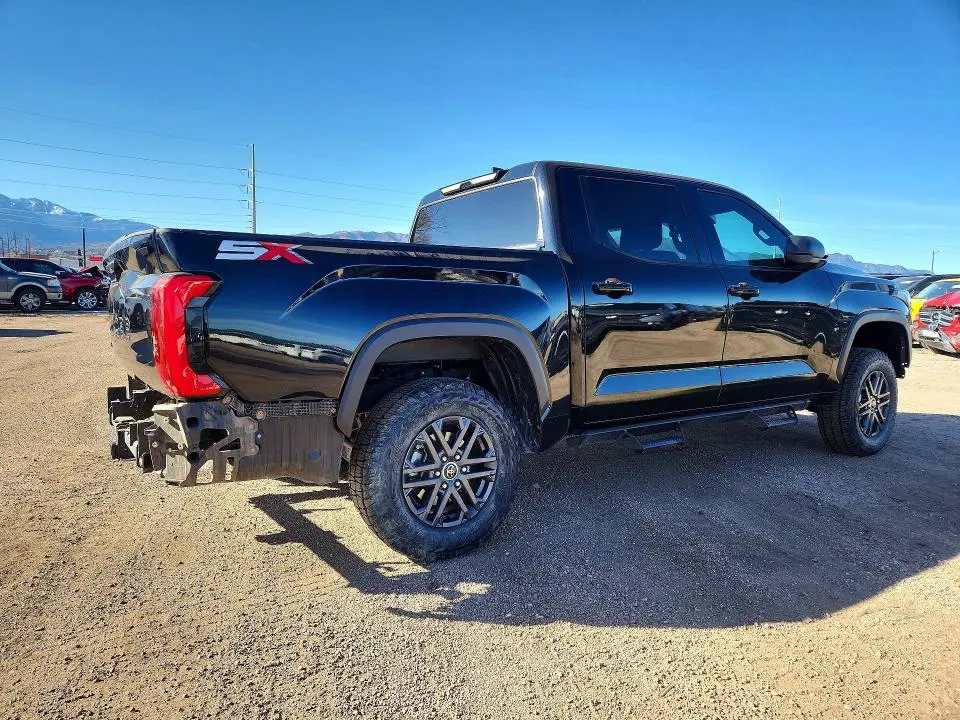 2024 TOYOTA TUNDRA CREWMAX SR  