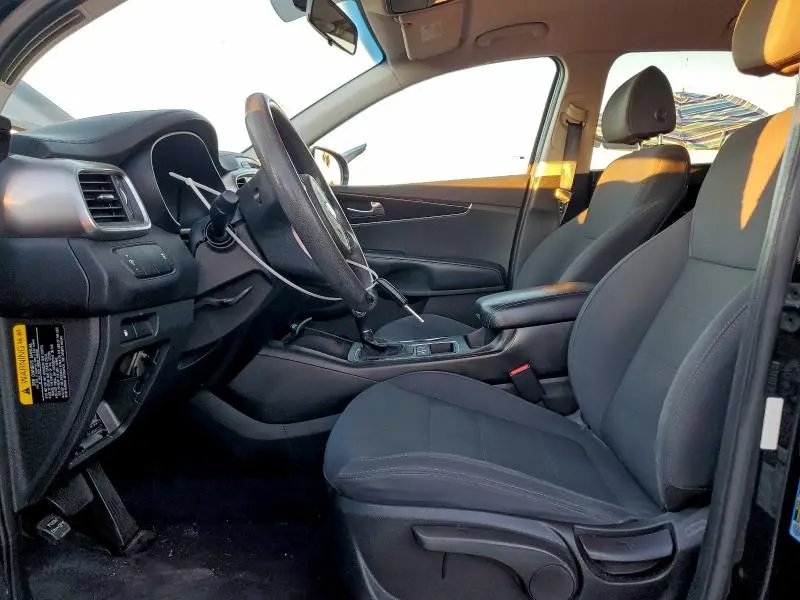 2018 KIA SORENTO LX  