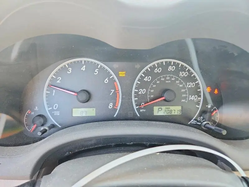 2010 TOYOTA COROLLA LE  
