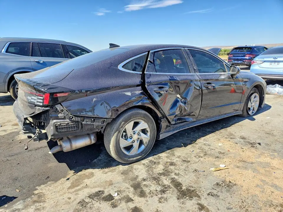 2025 HYUNDAI SONATA SE  