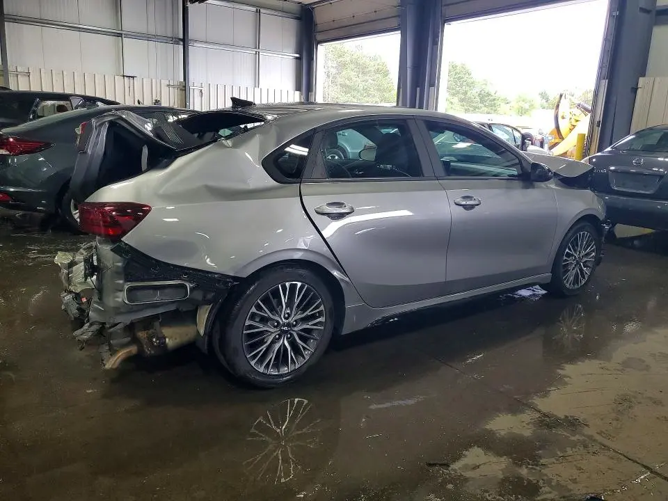 2023 KIA FORTE GT LINE  