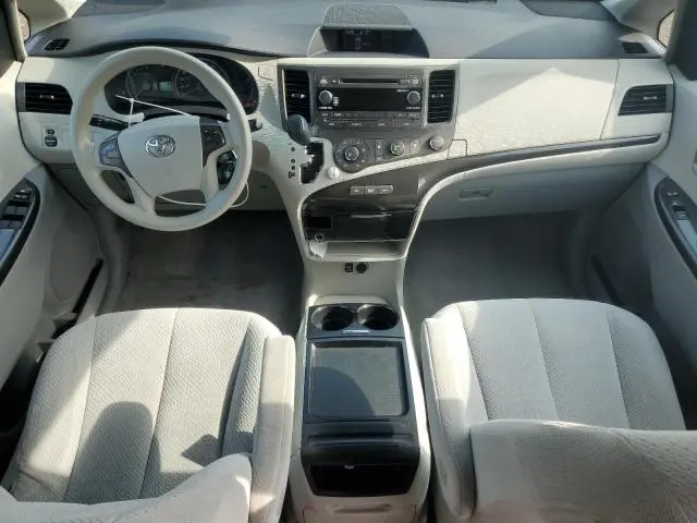 2011 TOYOTA SIENNA LE  