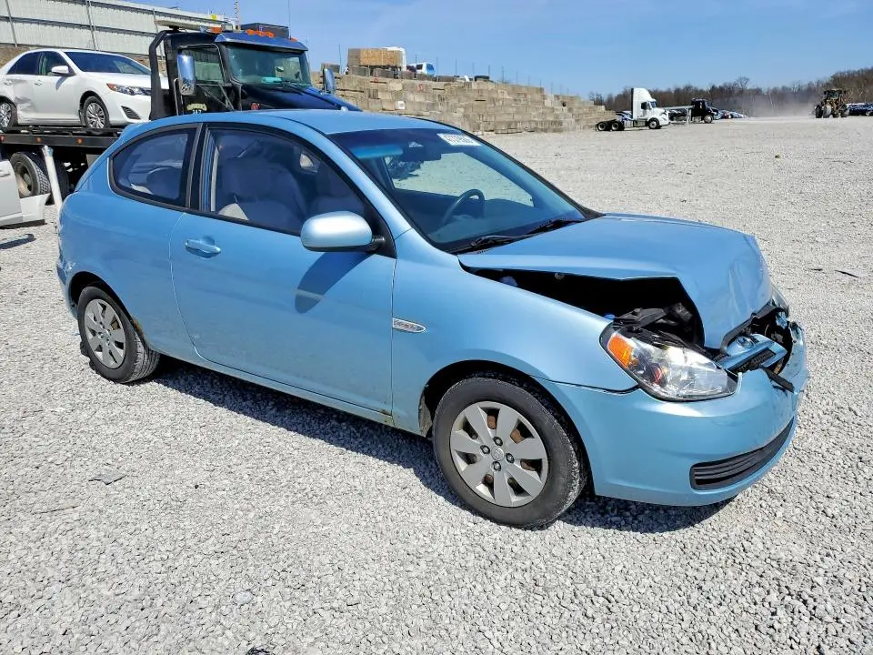 2011 HYUNDAI ACCENT GS  