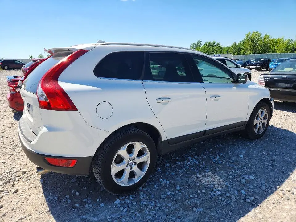 2013 VOLVO XC60 3.2  