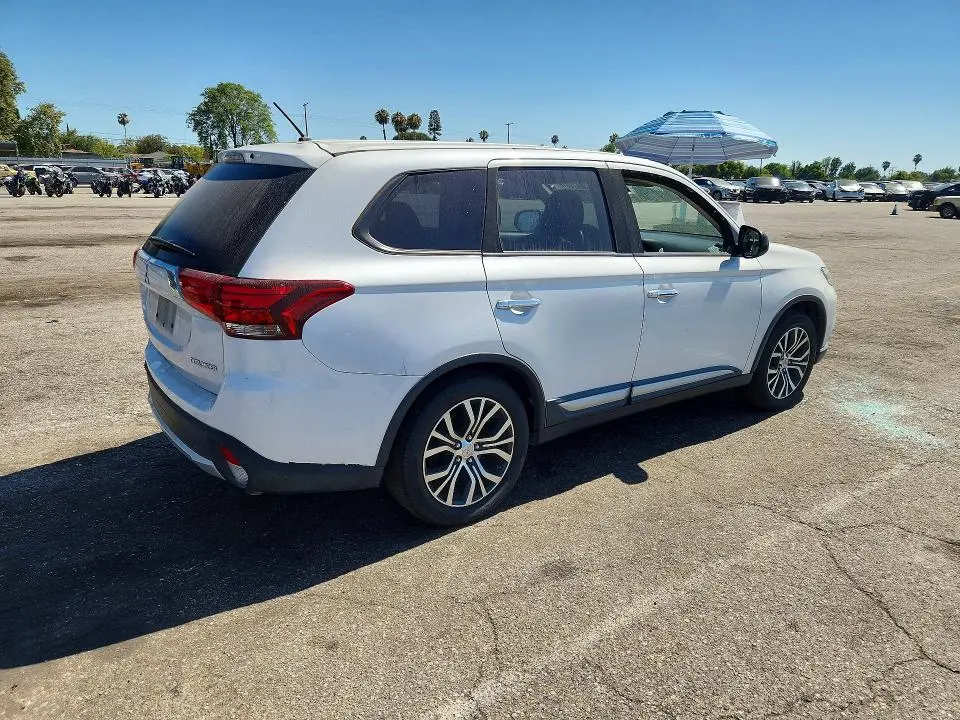 2016 MITSUBISHI OUTLANDER   