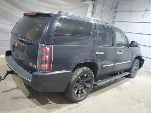 2011 GMC YUKON DENALI  