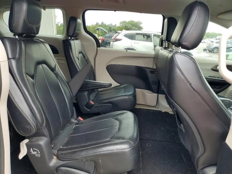 2020 CHRYSLER VOYAGER LXI  