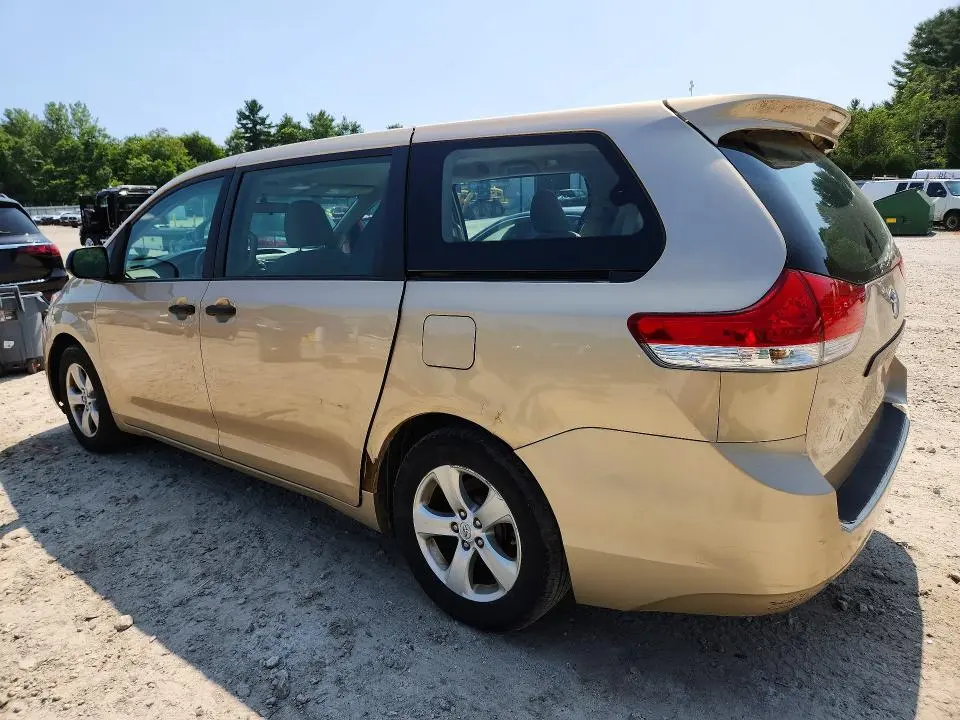 2013 TOYOTA SIENNA L 7-PASSENGER  