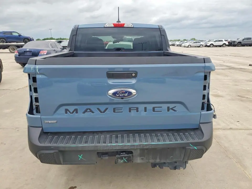 2024 FORD MAVERICK XLT  