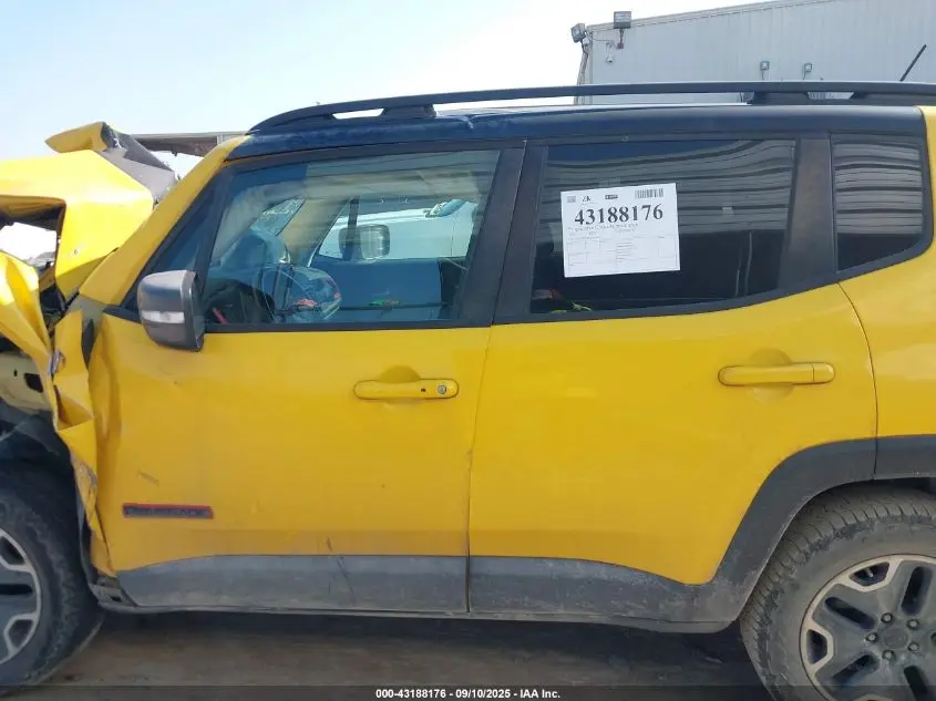 2017 JEEP RENEGADE TRAILHAWK 4X4