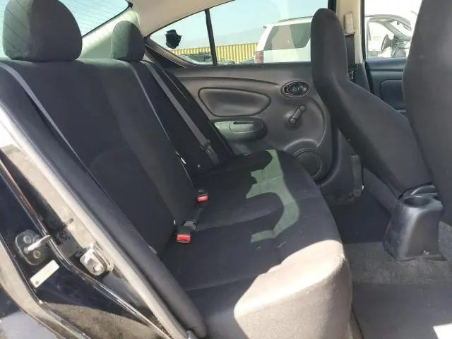 2014 NISSAN VERSA S  