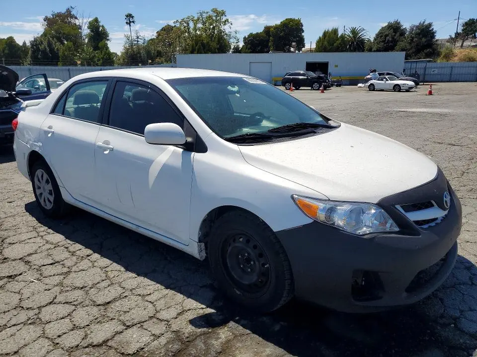 2011 TOYOTA COROLLA LE  